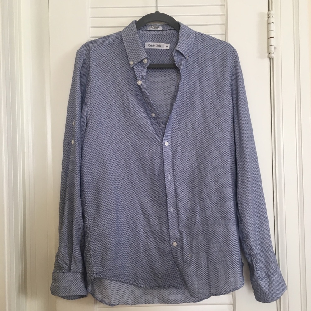 Men’s Dress Shirt Calvin Klein size Small